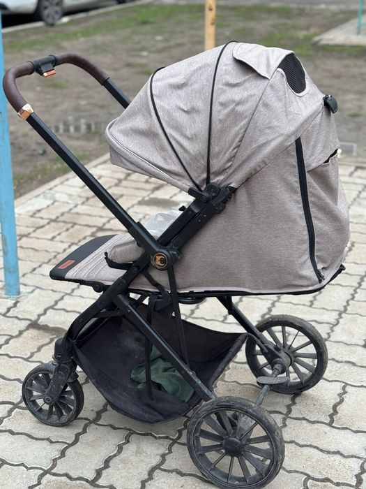 ПРОДАМ коляску с перекидной ручкой