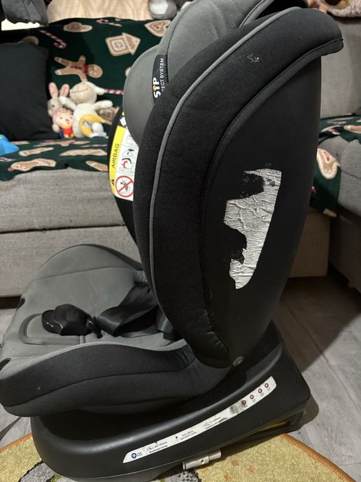 Scaun auto cu isofix