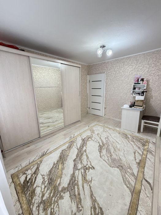 продается 2 комнатная квартира