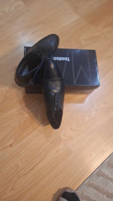 Обувки Tendenz естествена кожа с връзки