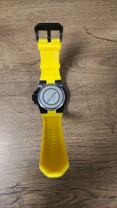 Часовник Invicta Aviator 50mm Black/Yellow Silicone band