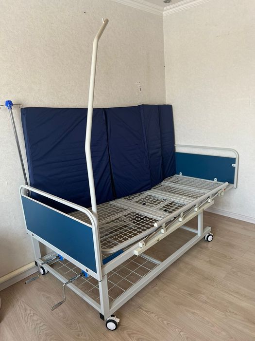 Медицинская кровать