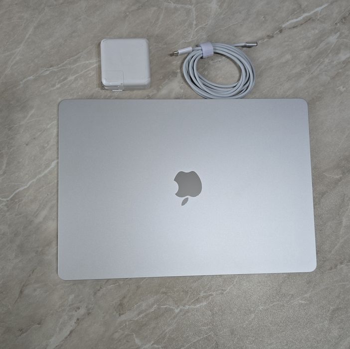 MacBook Air 15 M4 16/512 новый
