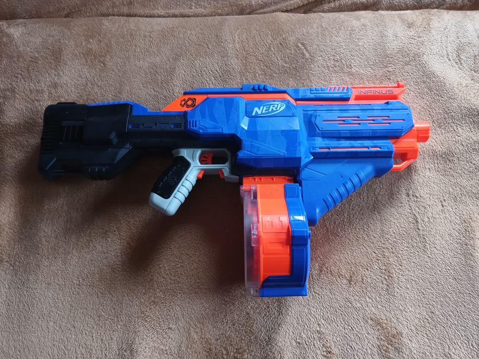 Pușcă Nerf infinus
