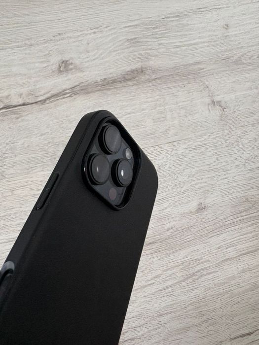 iPhone 16 pro идеальный состояние