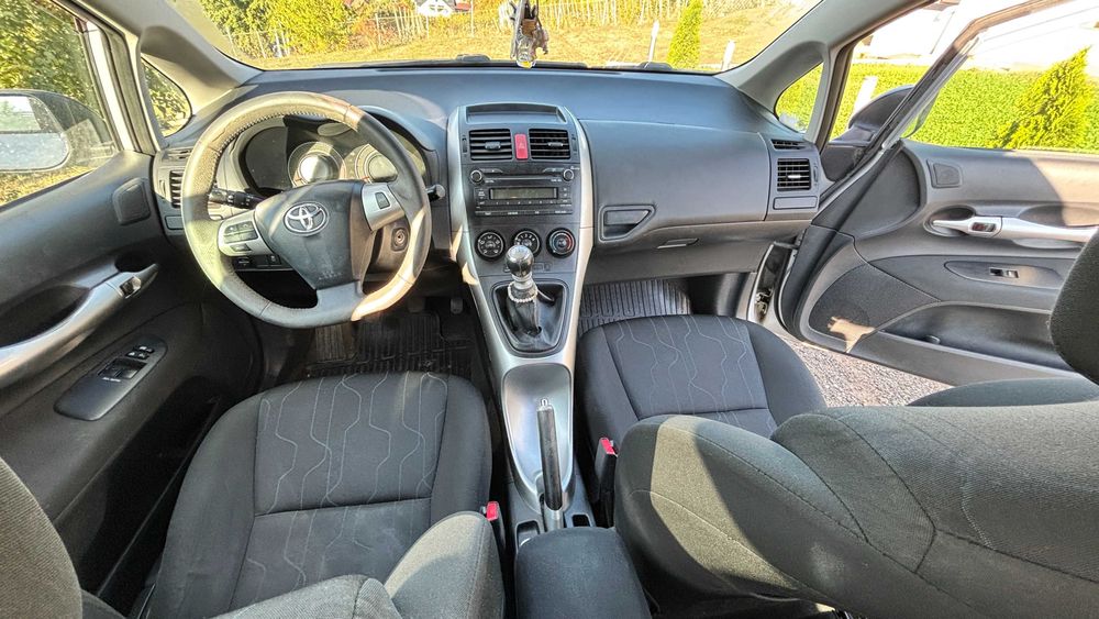 TOYOTA Auris 2011 — imagine 4