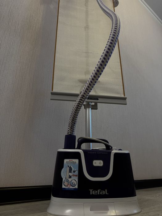 Отпариватель для одежды Tefal IS3365E1