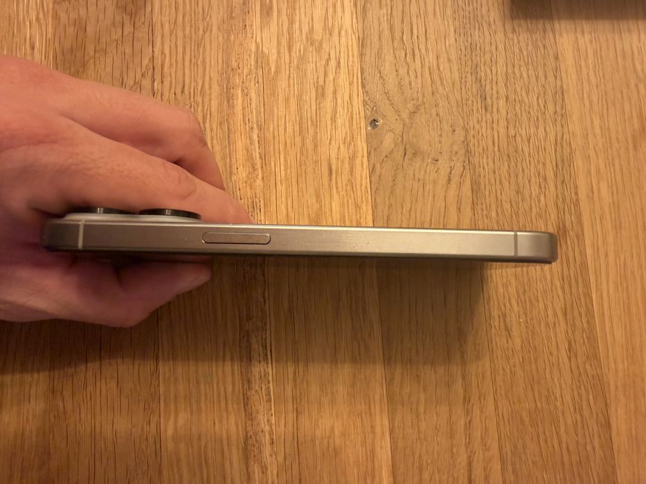 iPhone 15 pro като нов 256 GB