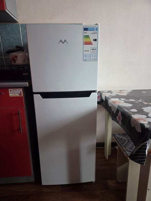 Продам холодильник AVA в идеальном состоянии