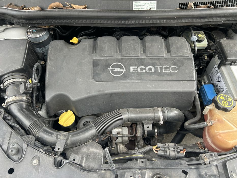 Dezmembrez Opel Corsa D 1.3 diesel 55kw 2005-2010