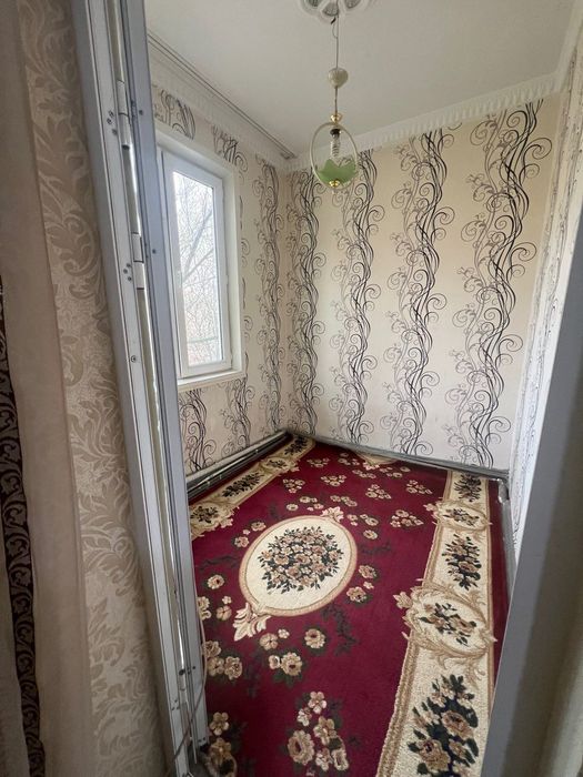 Чиланзар 3-4-4 Чистая мебелировонная квартира в хорошем районе