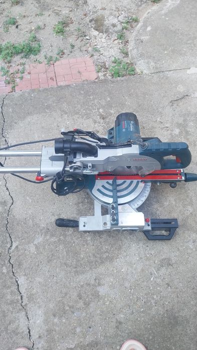 Circular profesional bosch 1400w preț 1200 lei negociabil