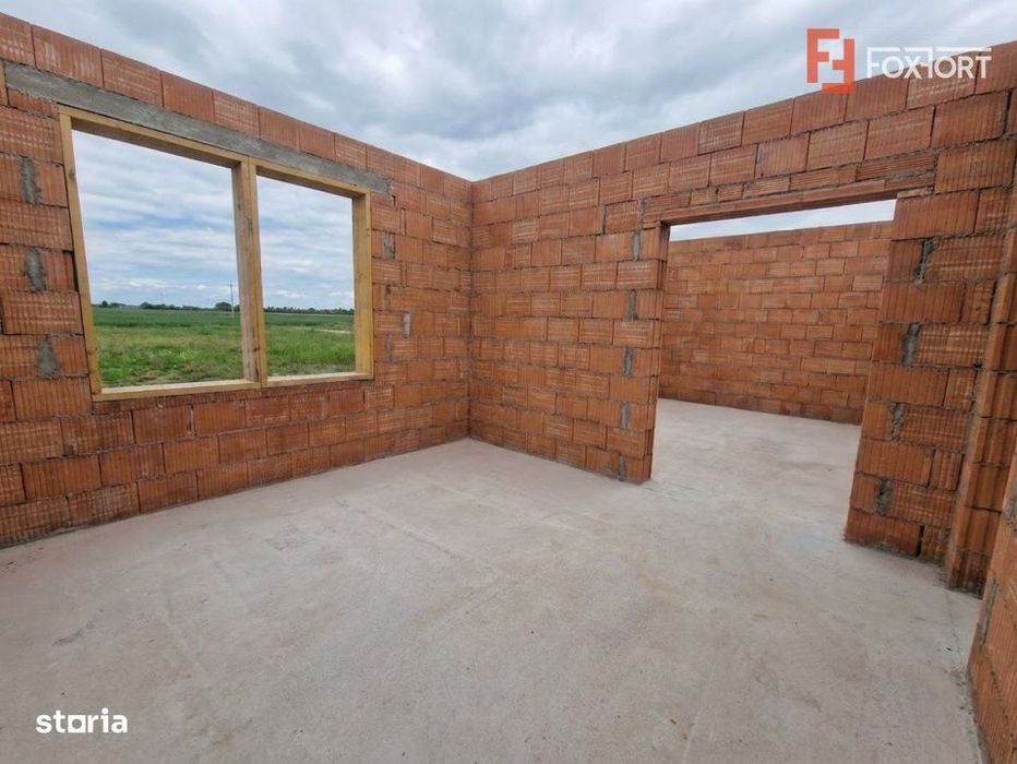 Duplex nou de vanzare cu 3 camere si teren de 300 mp - zona Bucovat