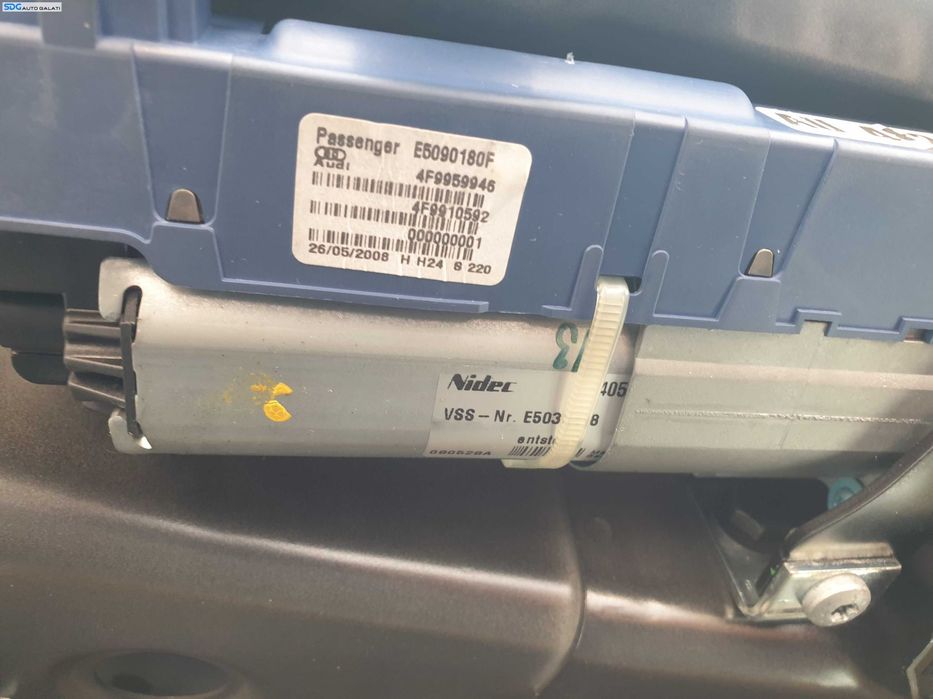 Motoras Deschidere Inchidere Haion Portbagaj Electric Soft Close Dreapta Audi A4 B8 B8.5 Break Combi 2008 - 2015 Cod 4F9959946 4F9910592 [K7352]