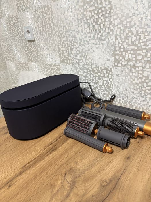 Продам Dyson Airwrap HS05 — полный комплект