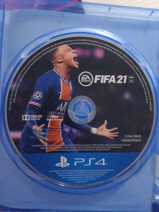 FIFA 21 Плотностью рабочаю