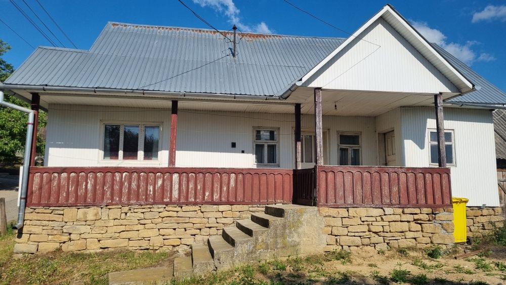 Vând casa în satul Perișor
