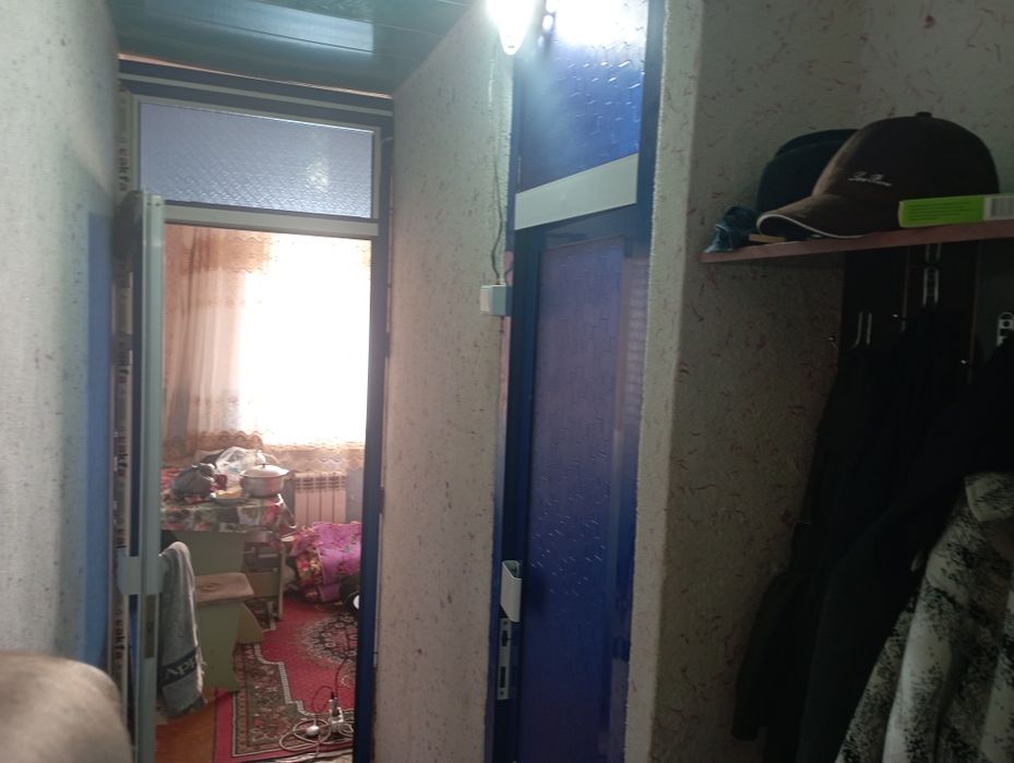 Бухоро щахар марказида 1  хонали КВ крити йонида кодак паварот