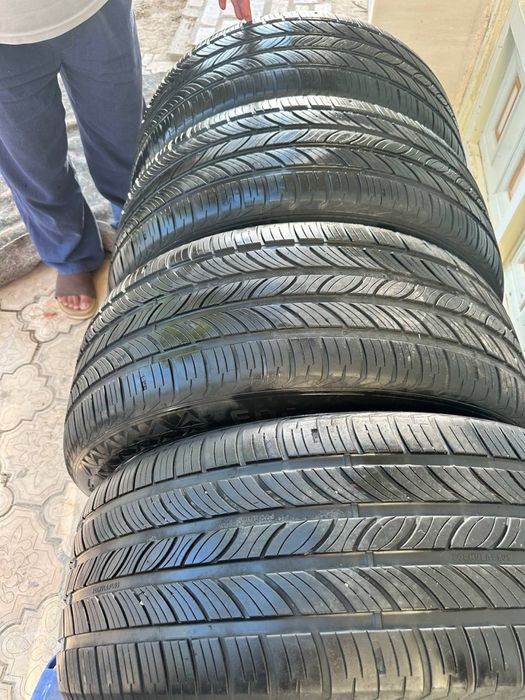 285/50/20.      15000km yurgan
