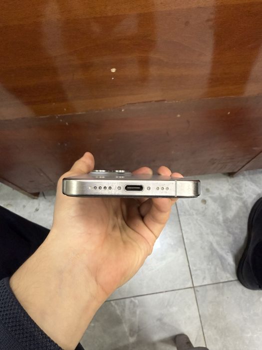 Iphone 15 pro telfon