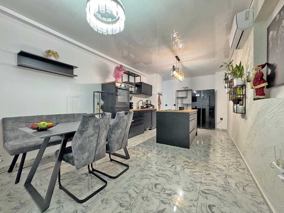 Продава се Тристаен апартамент в к.к. Слънчев бряг - 109 кв.м за 606 €/кв.м - Снимка #3