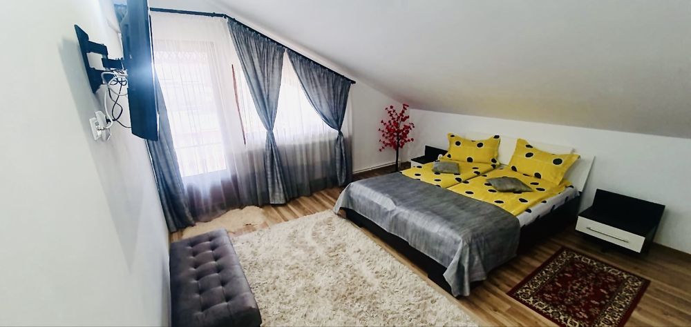 Cabana de inchiriat situata pe Valea Avrigului / Cabana Mady