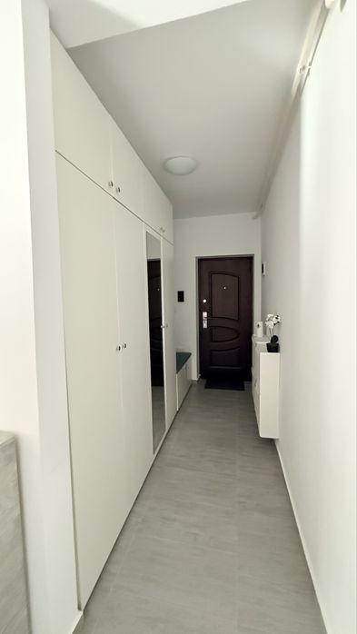 Inchiriez apartament cu 2 camere
