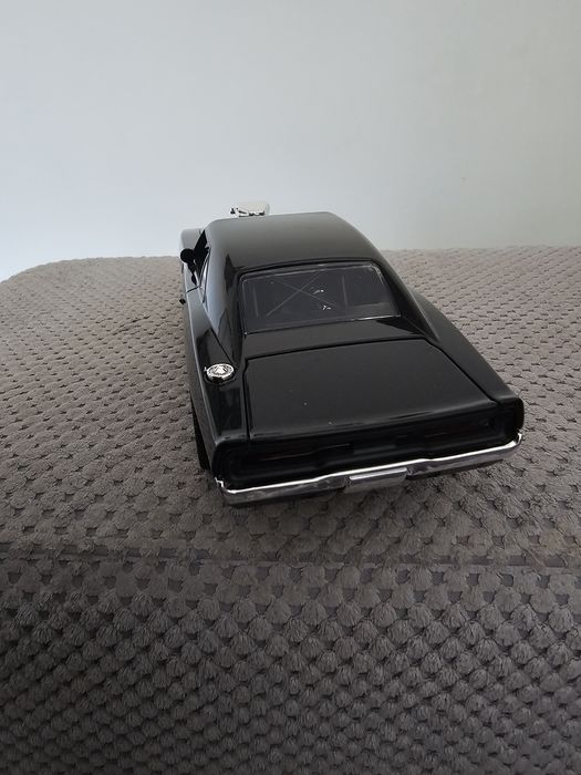 Macheta metalica dodge charger 1970 scara 1:24 noua