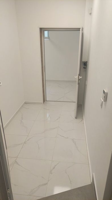 Дава се под наем Склад в Пловдив, Център - 30 кв.м за 129.54 € - Снимка #2