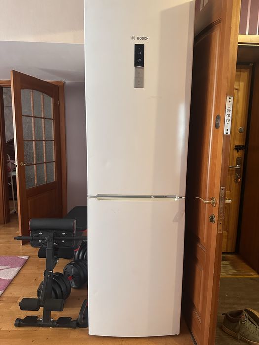 Холодильник BOSCH