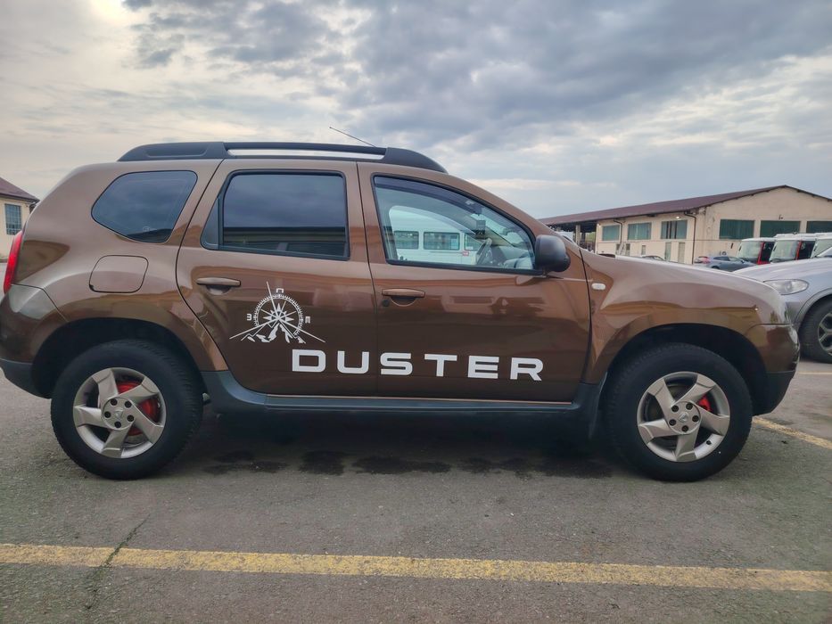 Dacia duster 4x4 accept unele variante cu cutie automată sau megane 3