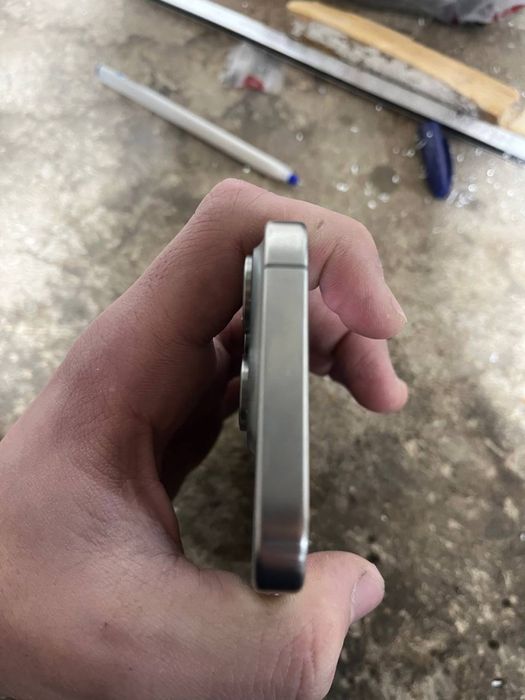 iphone 15 pro natural TITAN 90% yomkst 411 sikil idial