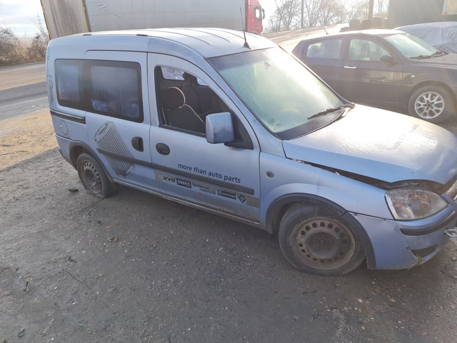 Dezmembrez Opel Combo 1.7, 1.3 Diesel