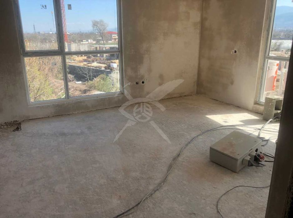 Продава се Тристаен апартамент в Пловдив, Южен - 106 кв.м за 878 €/кв.м - Снимка #3