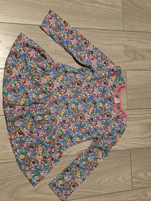 Tunica superba cu flori