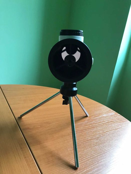 Нютонов рефлекторен телескоп, Диаметър 50 мм  Фокус 200 мм