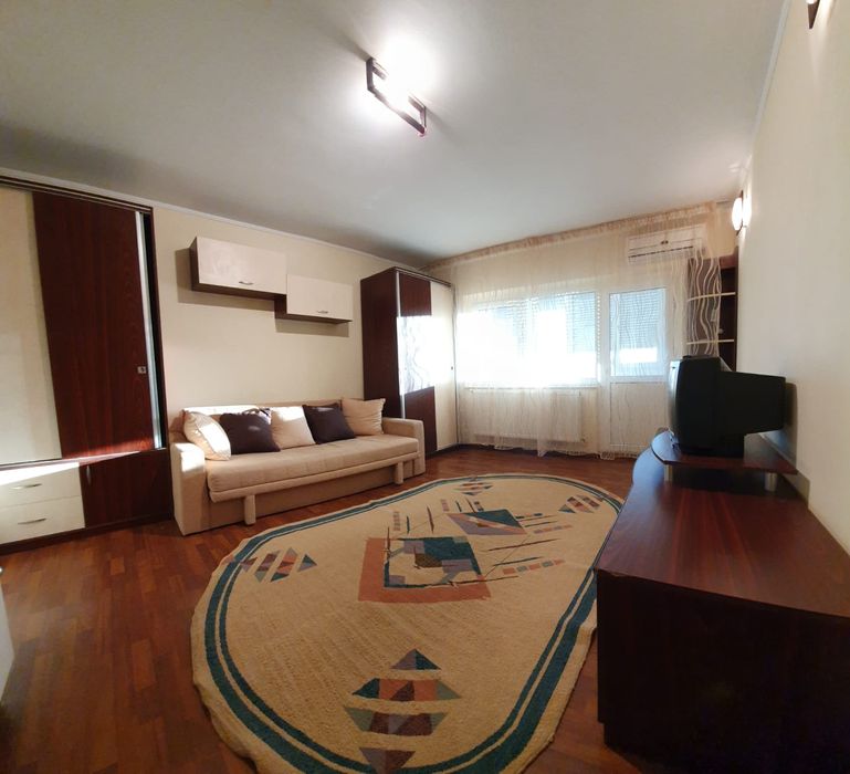 Proprietar - inchiriez apartament 1 camera - Buzaului 220 €