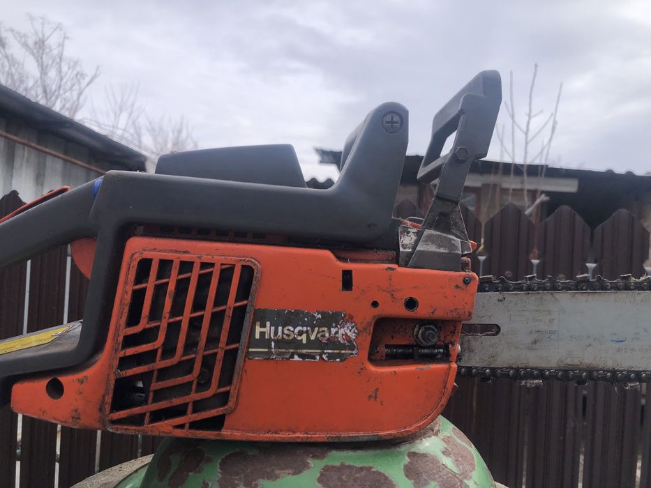 Drujba Husqvarna 33 fabricatie canada