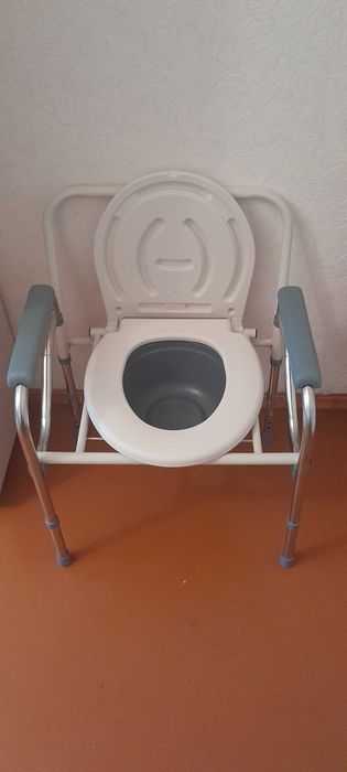 Кресло-туалет для взрослых