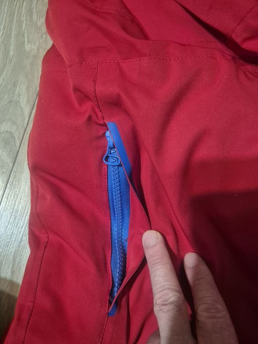 Страхотно Ски/сноуборд яке DLX 20000 мм воден стълб. Размер М.