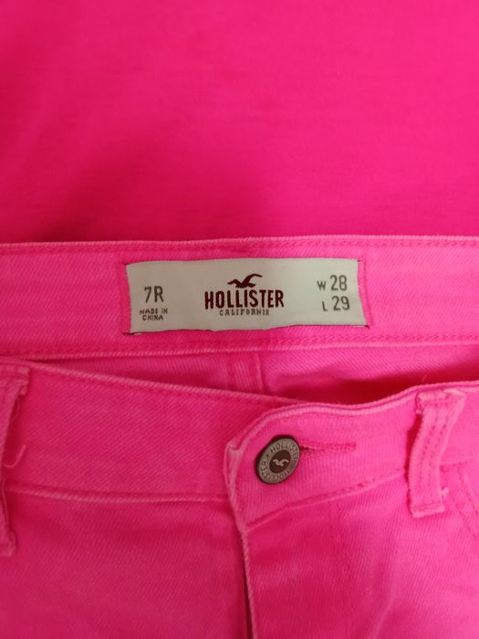 Уникални  цветове панталон и блузка