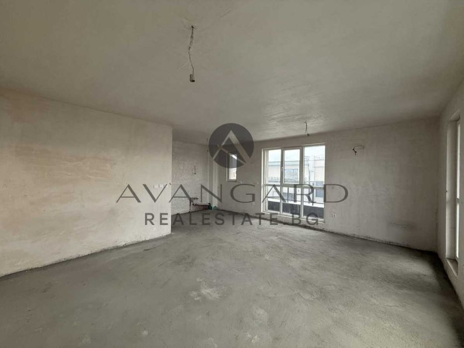 оф.24757 Тристаен апартамент/ Гребна база