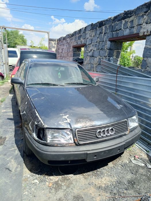 Продам машину Ауди.100с4