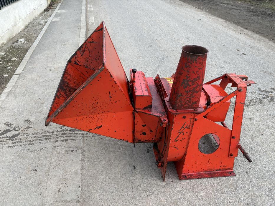 Moara dupa tractor cu gardan