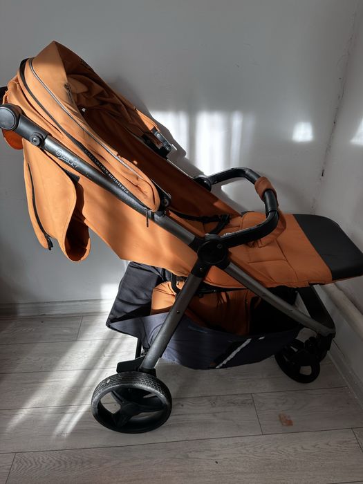 Продам коляску отличном состоянии