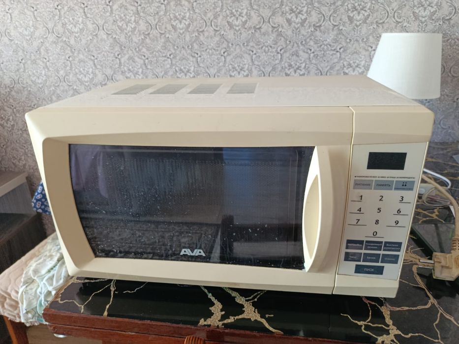 Продам газову плиту