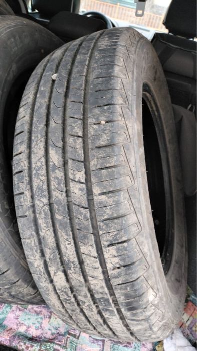Продам шины 215 . 65 .16