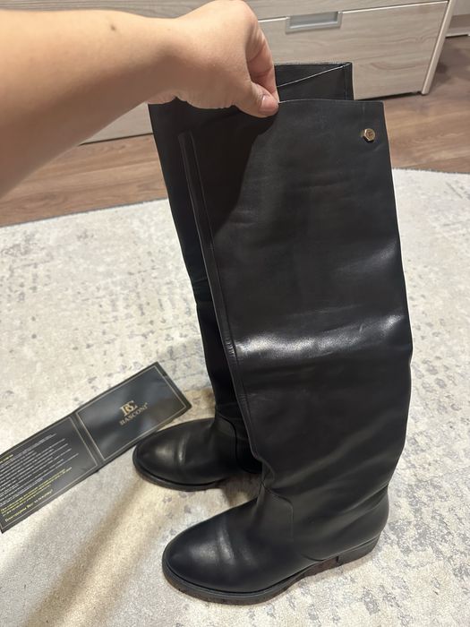Продам сапоги женские Basconi