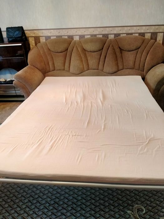 Диван и кресло .