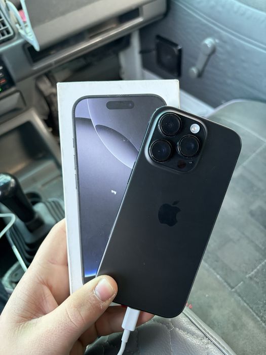 iPhone 16 pro qora